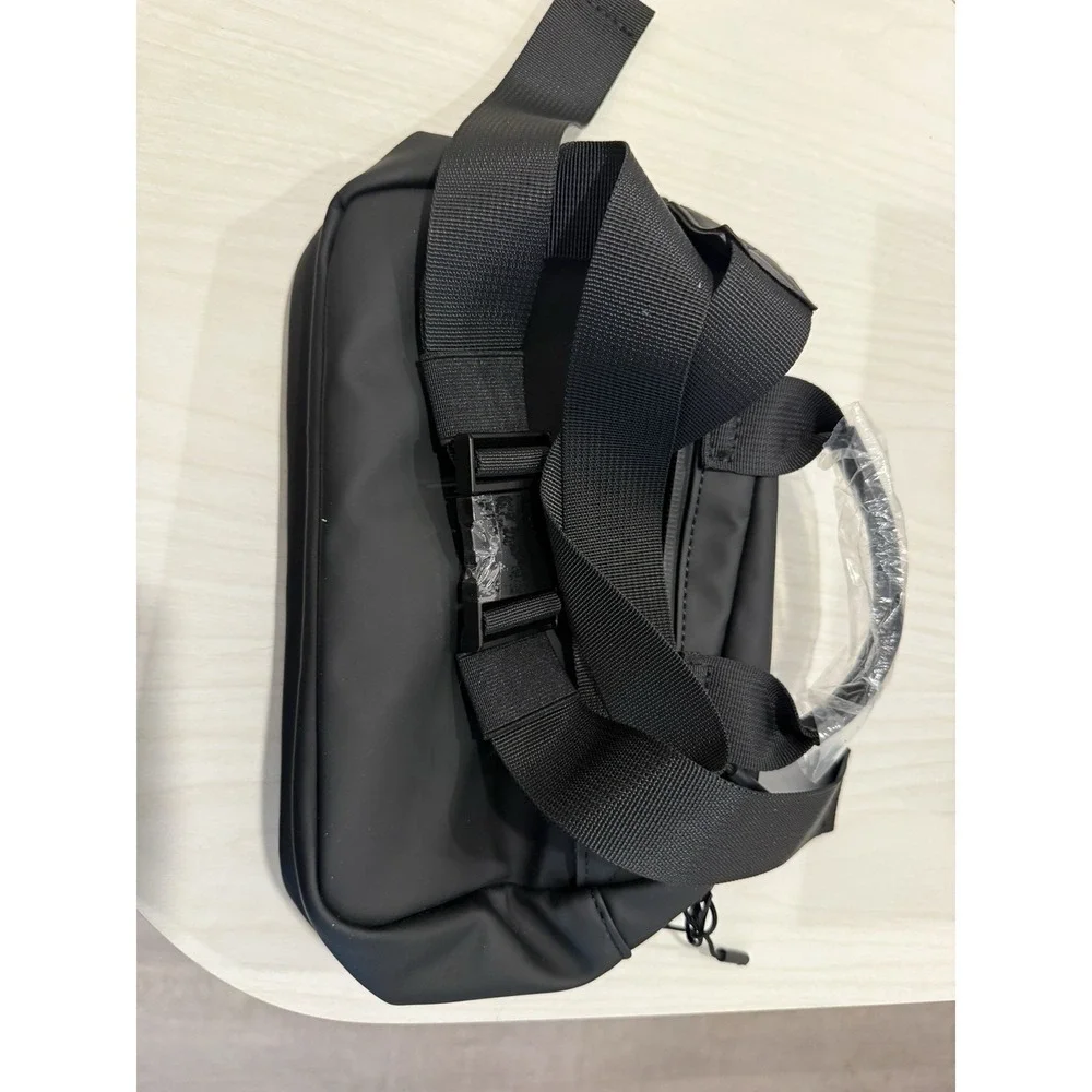 DeltaRoam crossbody bag